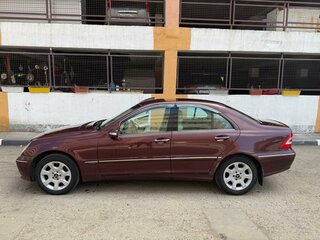 2006 Mercedes-Benz C-Класс 200 II (W203) Рестайлинг, пурпурный, 820000 рублей, вид 3
