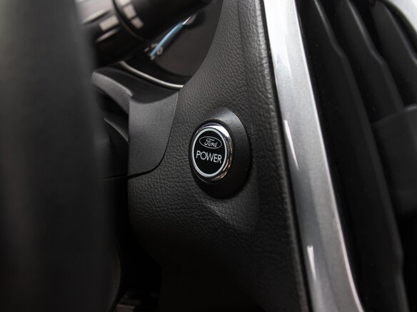 2013 Ford Focus III, чёрный, 1250000 рублей - вид 25