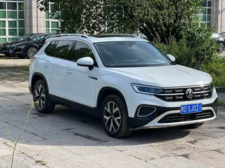 2022 Volkswagen Tayron I, белый, 2005000 рублей, вид 3