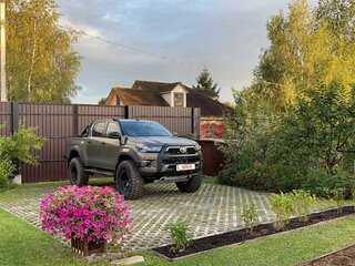 2020 Toyota Hilux VIII Рестайлинг 2, коричневый, 8000000 рублей, вид 1
