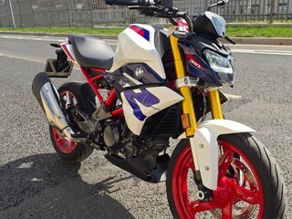 2024 BMW G 310 R, белый, 580000 рублей, вид 1