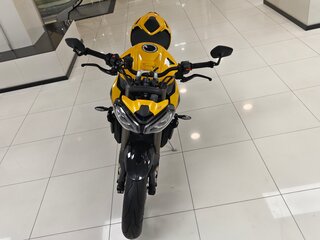 2025 Triumph Street Triple, жёлтый, 1550000 рублей, вид 3