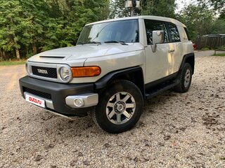 2022 Toyota FJ Cruiser, белый, 6100000 рублей, вид 1