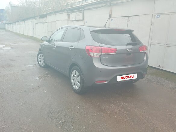 2016 Kia Rio III Рестайлинг, серый, 1000000 рублей - вид 1