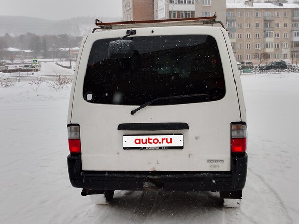 2000 Mazda Bongo IV, белый, 400000 рублей - вид 2
