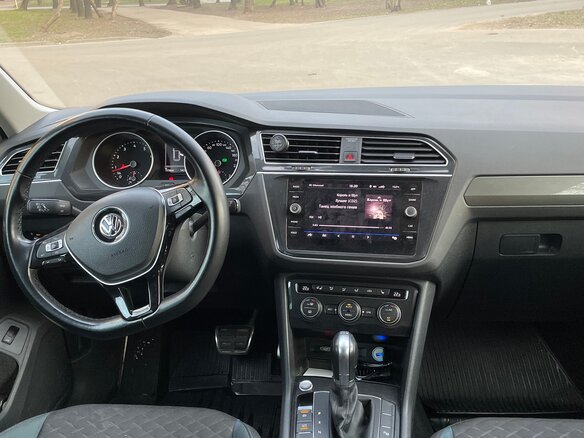 2019 Volkswagen Tiguan II, белый, 1800000 рублей - вид 10