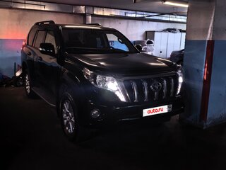 2016 Toyota Land Cruiser Prado 150 Series Рестайлинг 1, чёрный, 4050000 рублей, вид 3