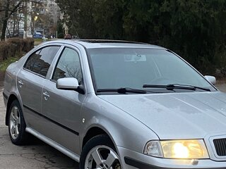 2002 Skoda Octavia I (A4) Рестайлинг, белый, 550000 рублей, вид 1