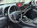 2025 Toyota Highlander IV (XU70), чёрный, 5490000 рублей - вид 6