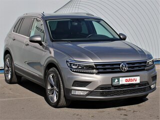 2017 Volkswagen Tiguan II, серебристый, 3053000 рублей, вид 1