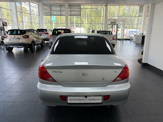 2006 Kia Spectra I Рестайлинг 2, серебристый, 254000 рублей, вид 5
