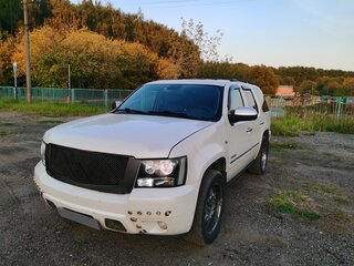 2013 Chevrolet Tahoe 6AT III, белый, 1720000 рублей, вид 1