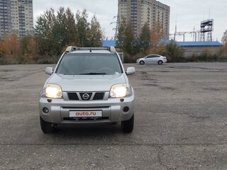 2005 Nissan X-Trail I Рестайлинг, серебристый, 695000 рублей, вид 1
