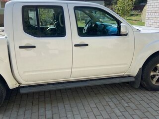2014 Nissan Navara (Frontier) III (D40) Рестайлинг, белый, 1880000 рублей, вид 3
