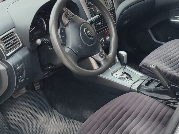 2012 Subaru Forester III Рестайлинг, серебристый, 1450000 рублей - вид 8