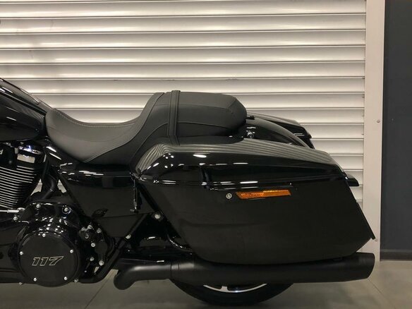 2025 Harley-Davidson Road Glide, чёрный, 3850000 рублей - вид 5