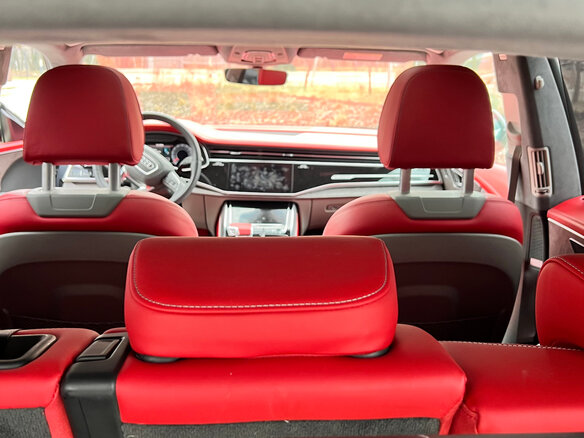 2020 Audi Q8 55 TFSI I (4M), серебристый, 7777777 рублей - вид 6