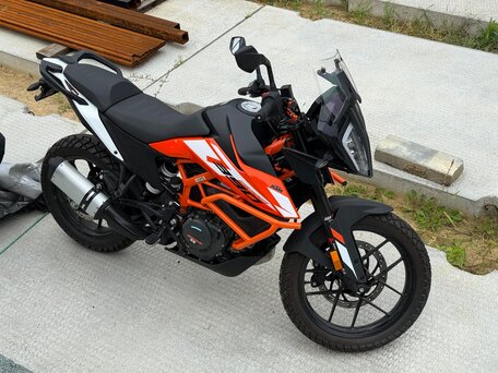 2023 KTM 390 Adventure, чёрный, 550000 рублей, вид 3