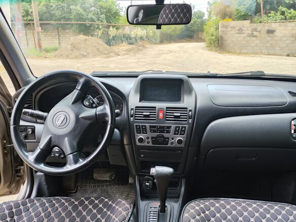 2005 Nissan Almera II (N16) Рестайлинг, бежевый, 200000 рублей - вид 5