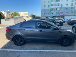 2014 Kia Rio 4-speed III, серый, 734000 рублей, вид 5
