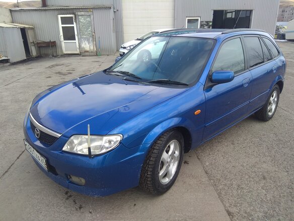 2000 Mazda Familia S-Wagon VIII (BJ), синий - вид 1