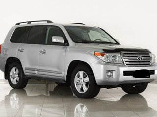 2014 Toyota Land Cruiser 200 Series Рестайлинг 1, серебристый, 4990000 рублей, вид 1