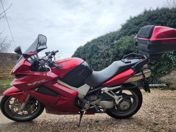 2006 Honda VFR 800, пурпурный, 500000 рублей