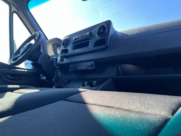 2020 Mercedes-Benz Sprinter, чёрный, 2750000 рублей - вид 6