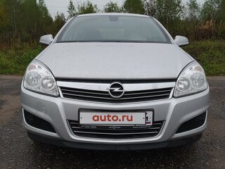2014 Opel Astra H Рестайлинг, серебристый, 675000 рублей, вид 1