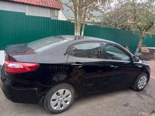 2013 Kia Rio III, чёрный, 1000000 рублей, вид 3
