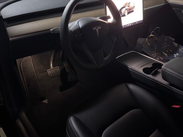 2022 Tesla Model Y Standard I, чёрный, 4200000 рублей - вид 3