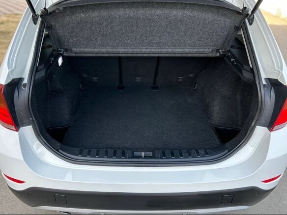 2012 BMW X1 18i I (E84) Рестайлинг, белый, 1300000 рублей - вид 7