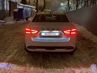 2024 Lada (ВАЗ) Vesta I Рестайлинг (NG), белый, 1250000 рублей, вид 3