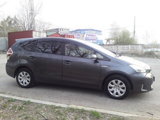 2015 Toyota Prius Alpha I (ZVW40/41) Рестайлинг, серый, 1500000 рублей, вид 1