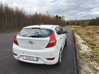 2013 Hyundai Solaris I, белый, 495000 рублей, вид 4