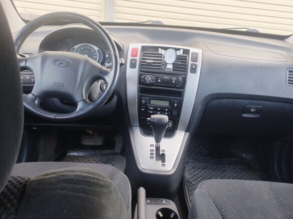 2006 Hyundai Tucson I, серебристый, 950000 рублей - вид 9
