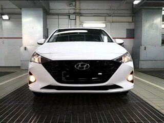 2021 Hyundai Solaris II Рестайлинг, белый, 1950000 рублей, вид 1