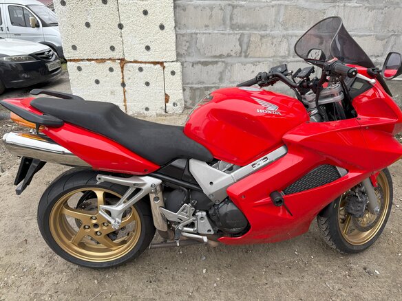 2002 Honda VFR 800, красный, 550000 рублей - вид 1