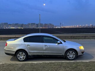 2007 Volkswagen Passat B6, серебристый, 300000 рублей, вид 3