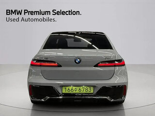 2026 BMW 7 серии 750e xDrive VII (G70), серый, 17340000 рублей, вид 4