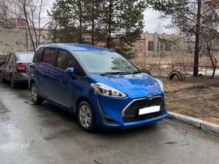 2019 Toyota Sienta II Рестайлинг, синий, 1300000 рублей, вид 2