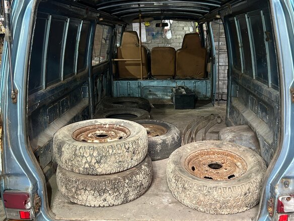 1986 Nissan Urvan, голубой, 85000 рублей - вид 17