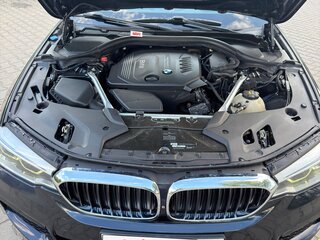 2018 BMW 5 серии 520d xDrive VII (G30/G31/G38), чёрный, 2650000 рублей, вид 5