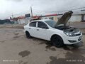 2013 Opel Astra H Рестайлинг, белый, 700000 рублей - вид 3