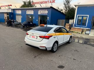 2018 Hyundai Solaris II, белый, 900000 рублей, вид 3