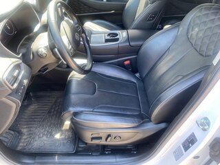 2021 Hyundai Santa Fe IV Рестайлинг, белый, 3800000 рублей, вид 5