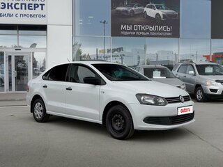 2015 Volkswagen Polo V, белый, 650000 рублей, вид 3