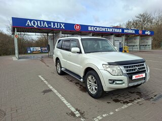 2014 Mitsubishi Pajero IV Рестайлинг 2, белый, 1750000 рублей, вид 3