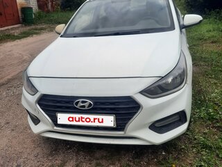 2018 Hyundai Solaris II, белый, 690000 рублей, вид 5