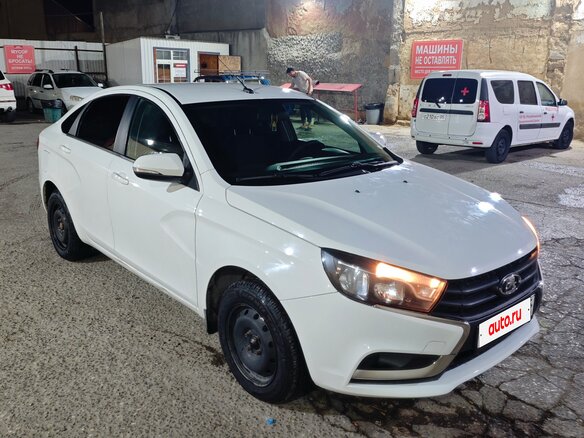 2021 Lada (ВАЗ) Vesta I, белый, 600000 рублей - вид 1